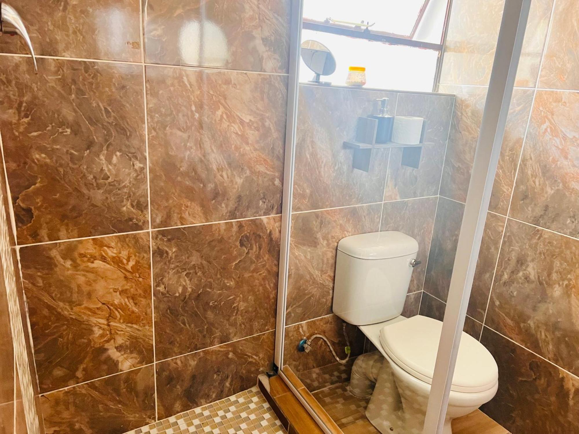 Mphatlalatsane Bnb Maseru Ngoại thất bức ảnh