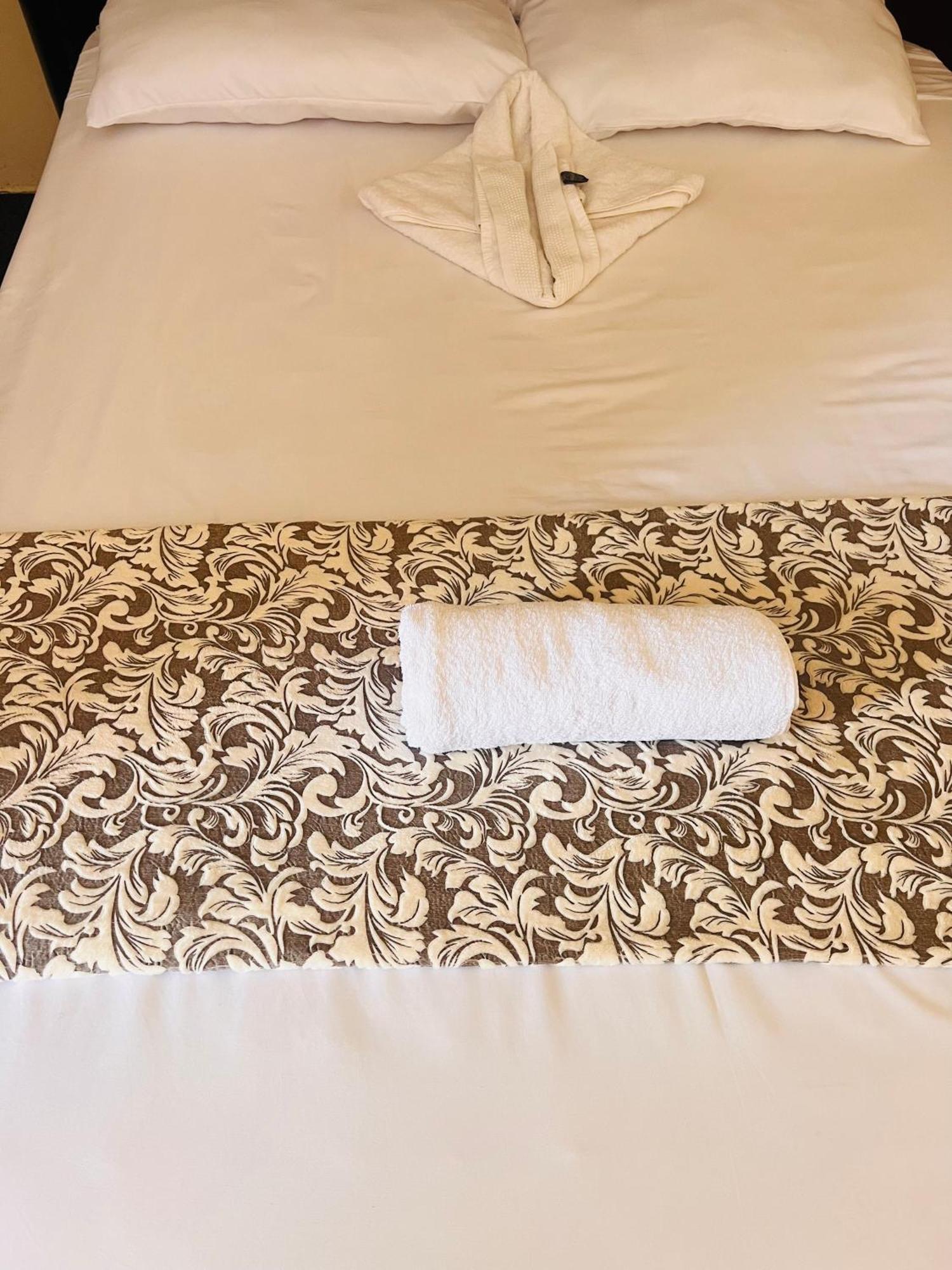 Mphatlalatsane Bnb Maseru Ngoại thất bức ảnh